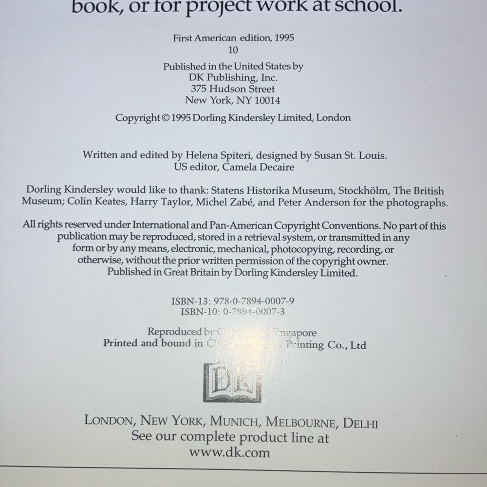 The Ultimate Rocks & Minerals Sticker Book - Picture 4 of 16